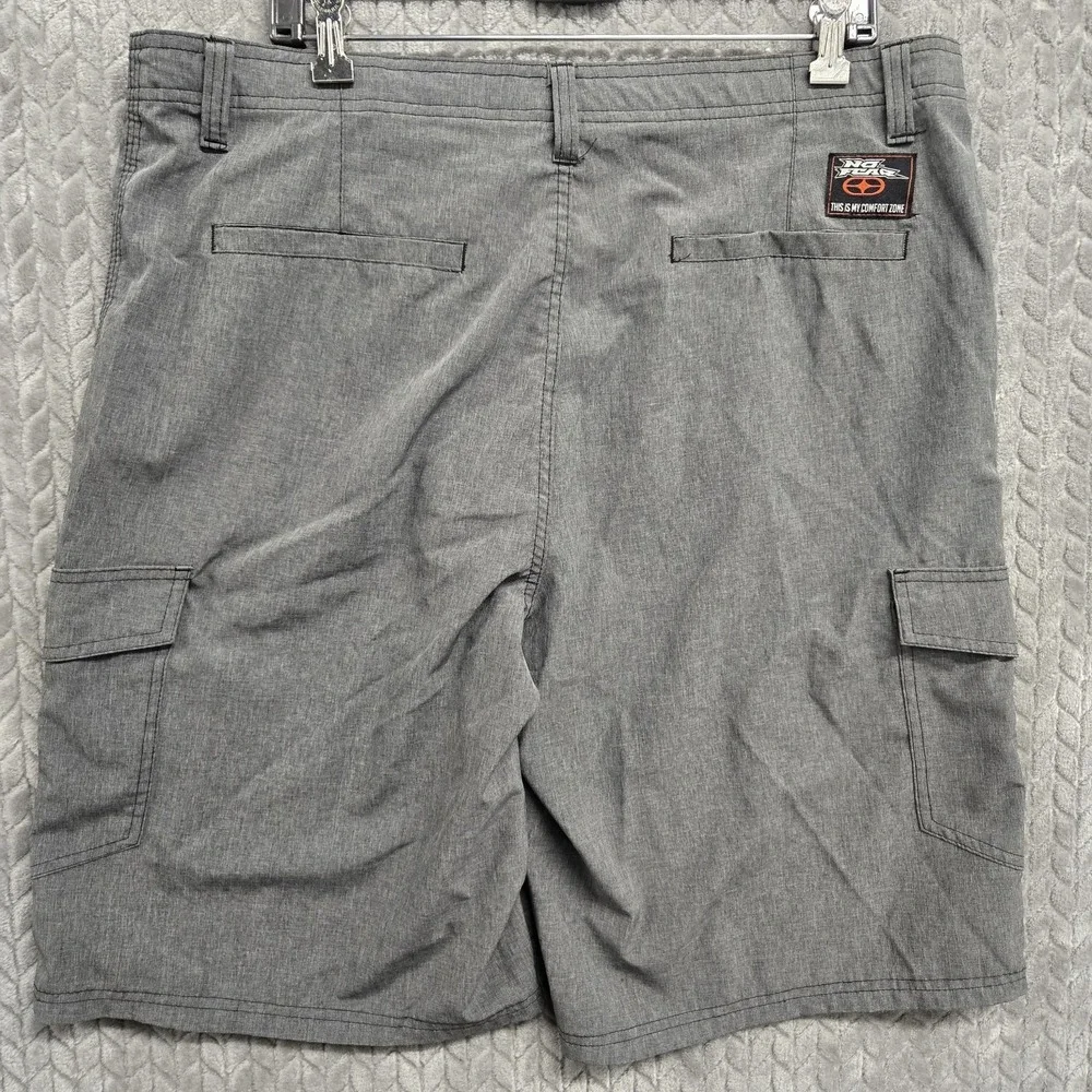 No Fear Mens Cargo Shorts Size 38 Gray Active Casual Comfort Zone 11